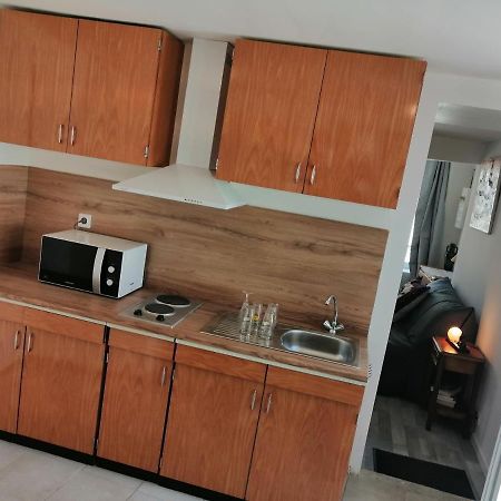 F Logement Entier 考特尼 外观 照片
