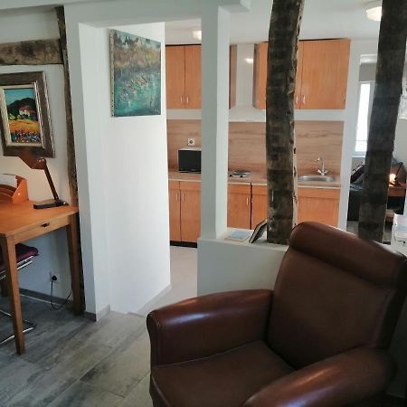 F Logement Entier 考特尼 外观 照片