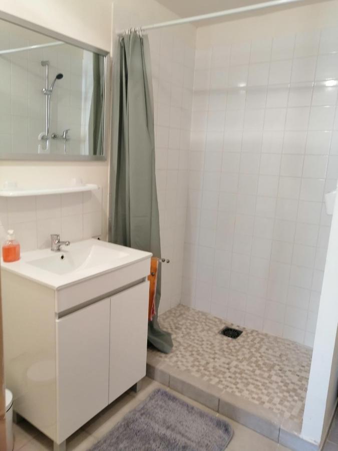 F Logement Entier 考特尼 外观 照片